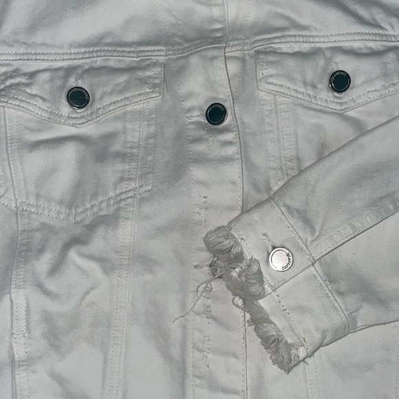 Blank NYC White Jean Jacket - Picture 3 of 6